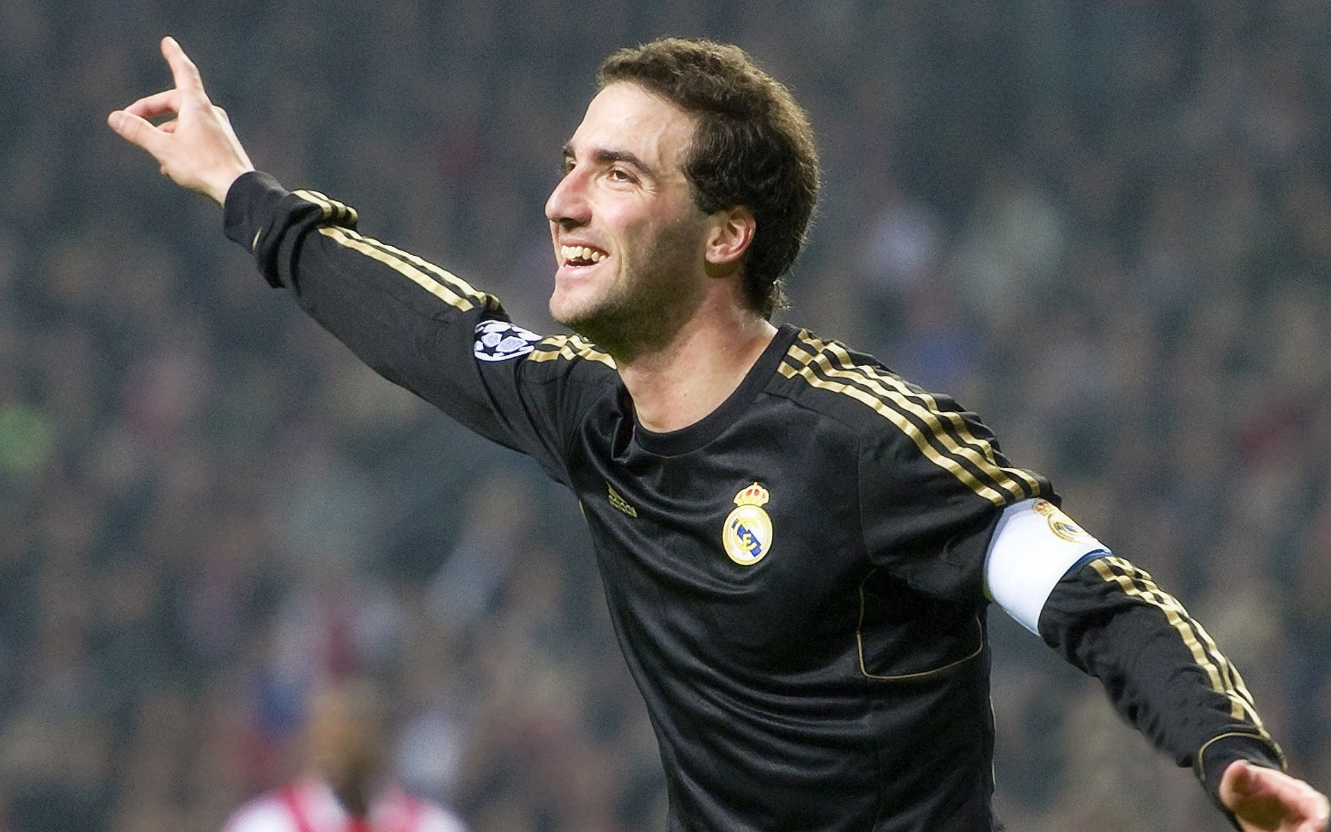 开云体育app-本泽马隐形之手，当法国手术刀切开德国战车