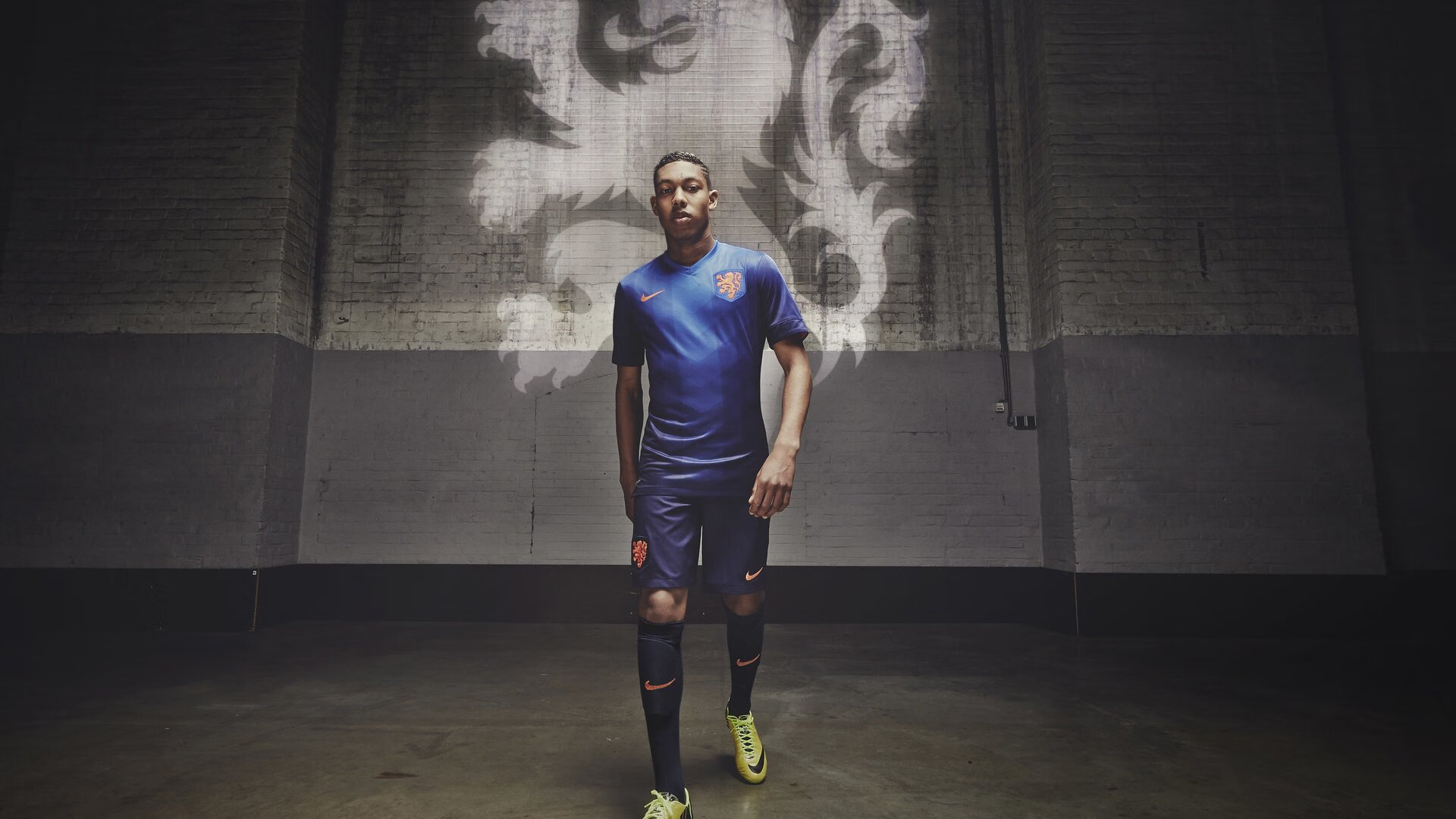 斯通斯打出统治级数据，英格兰逆转芬兰，一场被低估的战术革命